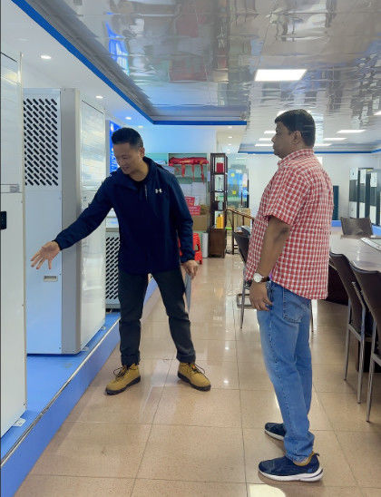 Neueste Unternehmensnachrichten über Der Kunde besucht unsere Firma am 22. Februar 2025